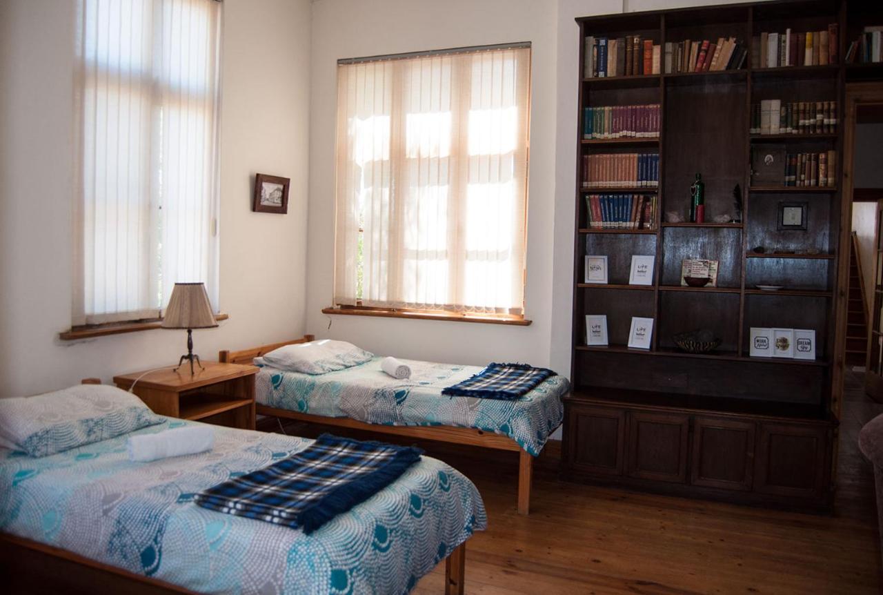 Historical Guesthouse - Self Catering Apartments Людериц Экстерьер фото